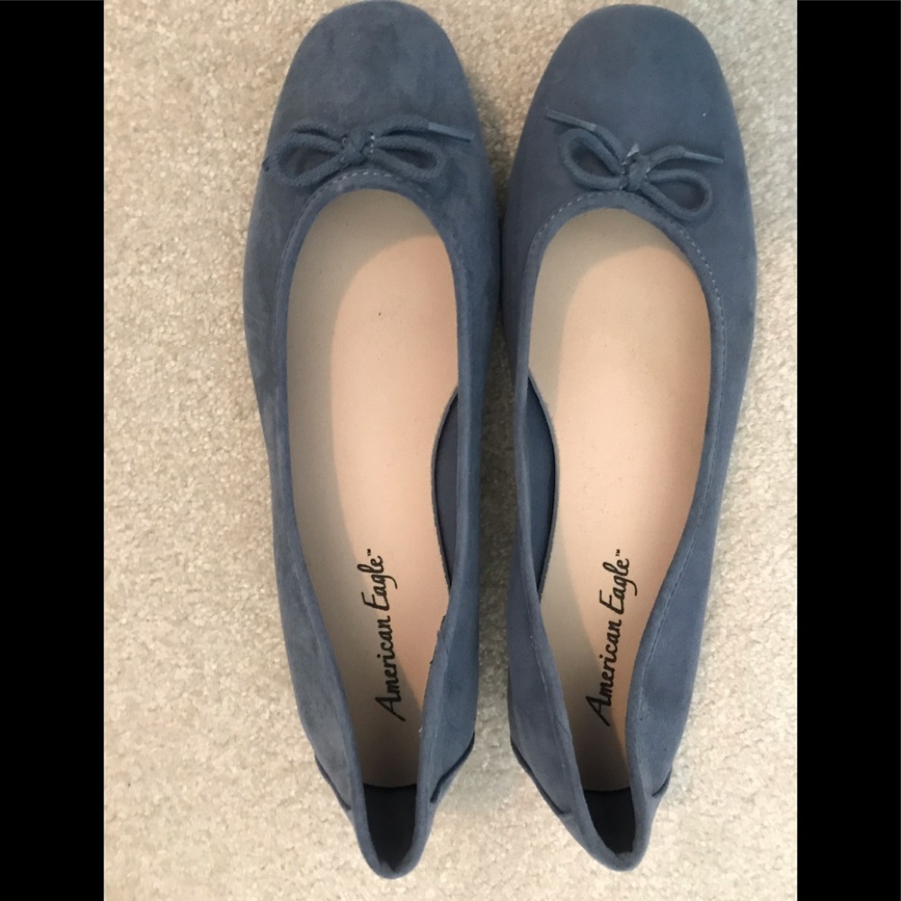 American eagle blue flat shoes size 9